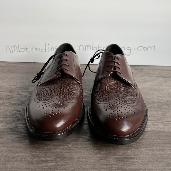 Hugo Boss red label burgundy size 9M wingtips